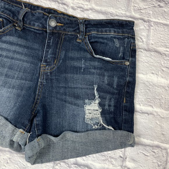 JUDY BLUE DARK WASH DISTRESSED CUFFED DENIM SHORTS MEDIUM - Picture 2 of 10
